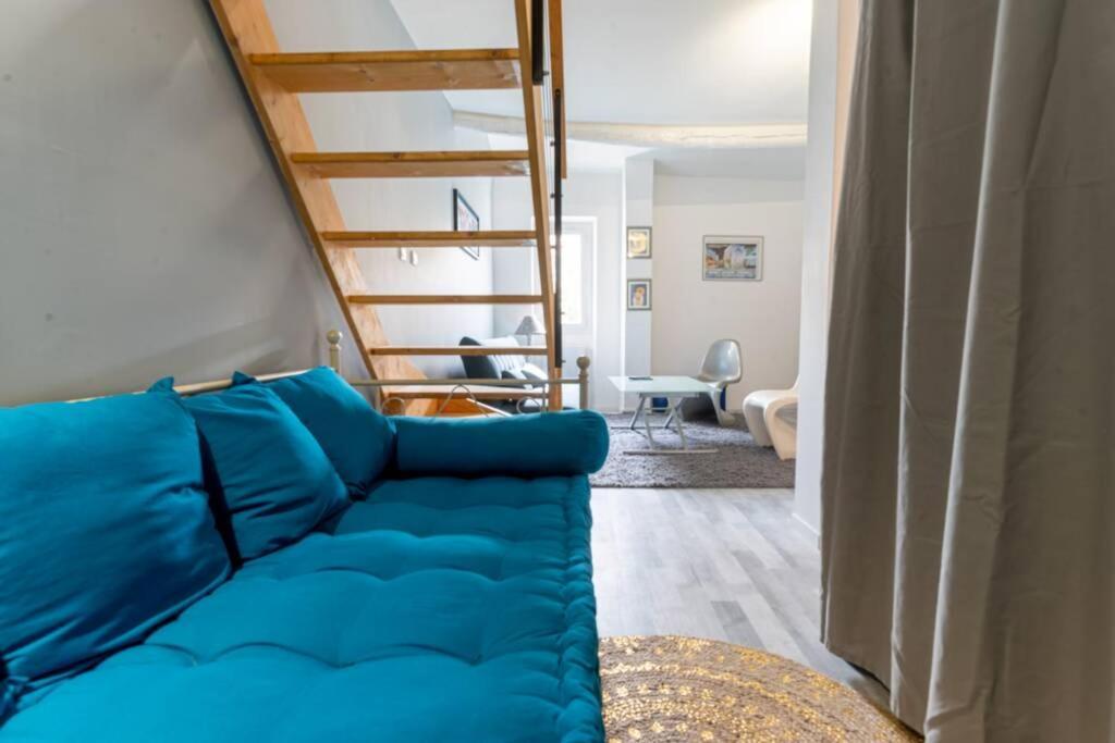 Le Charme Du Medieval Dans Un Appartement Cosy Hyères Buitenkant foto